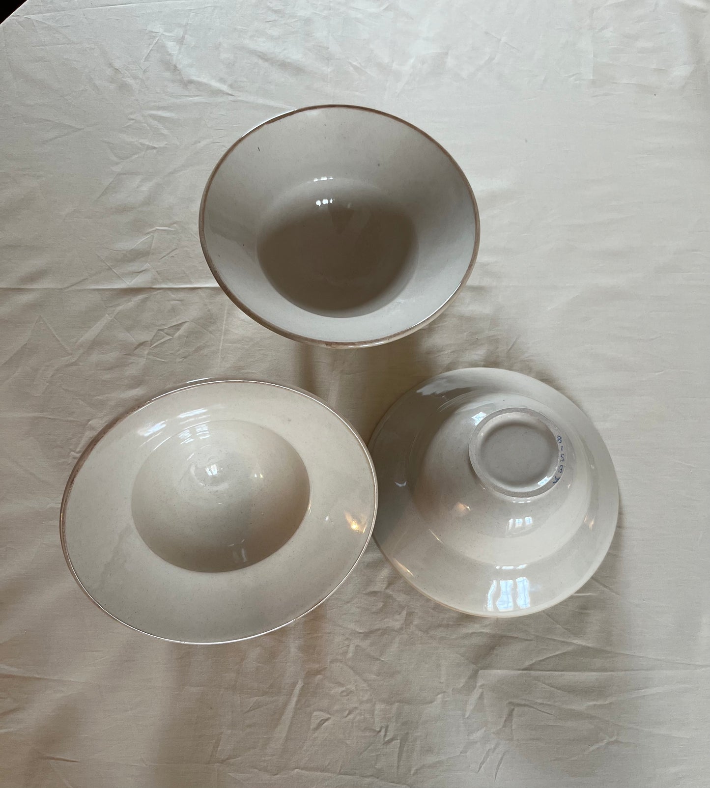 Chestnut-Rimmed Bowls