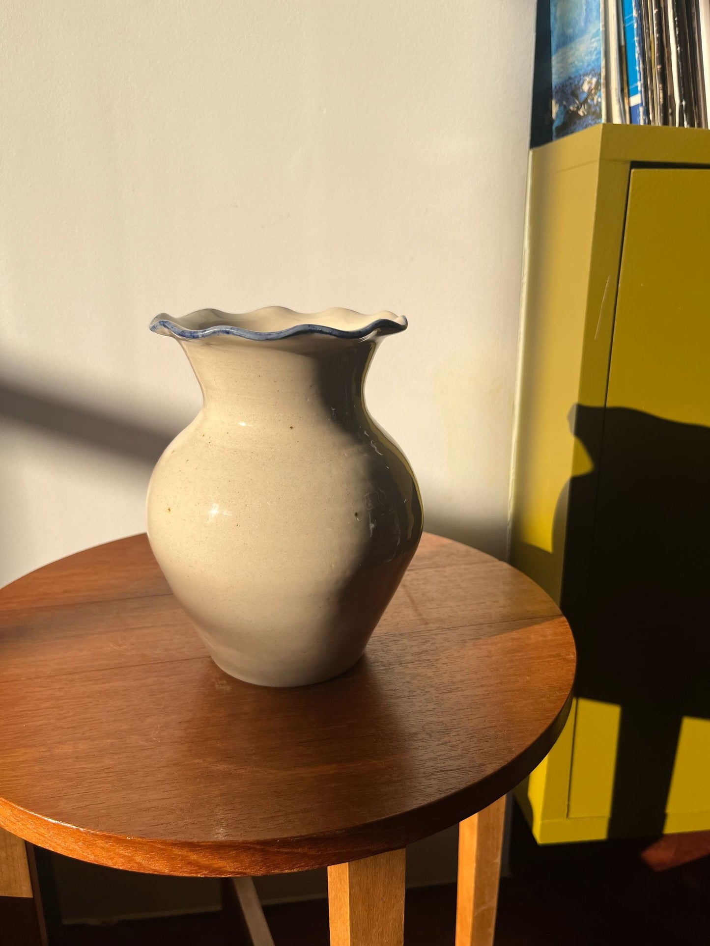 Blue-rimmed frilly vase #2