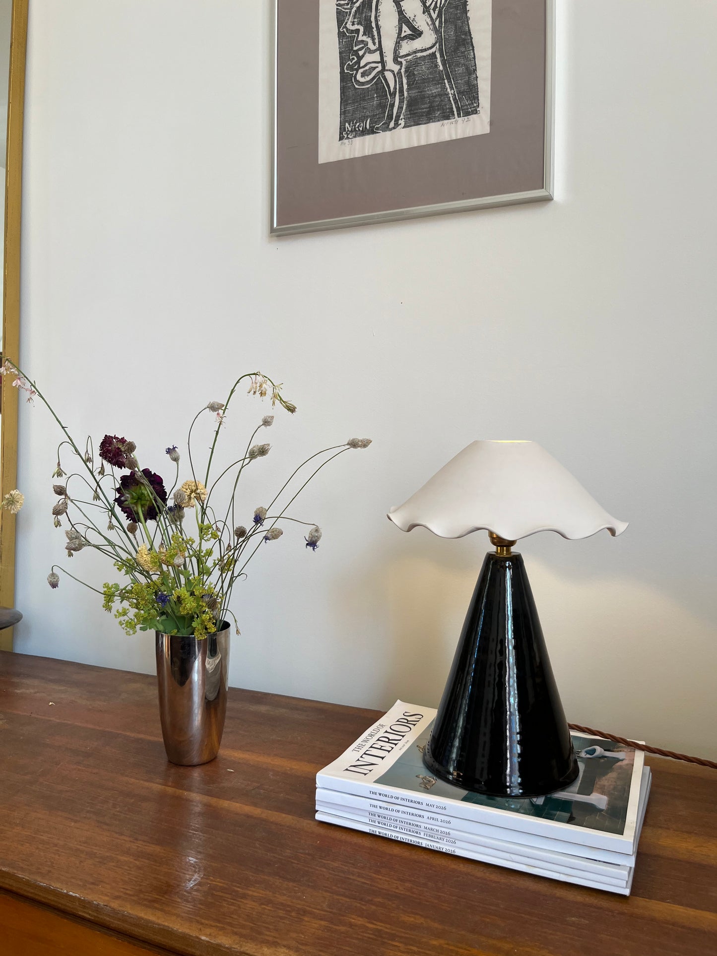 Angular Table Lamp with Porcelain Shade - Glossy Black