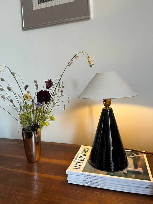Angular Table Lamp with Porcelain Shade - Glossy Black