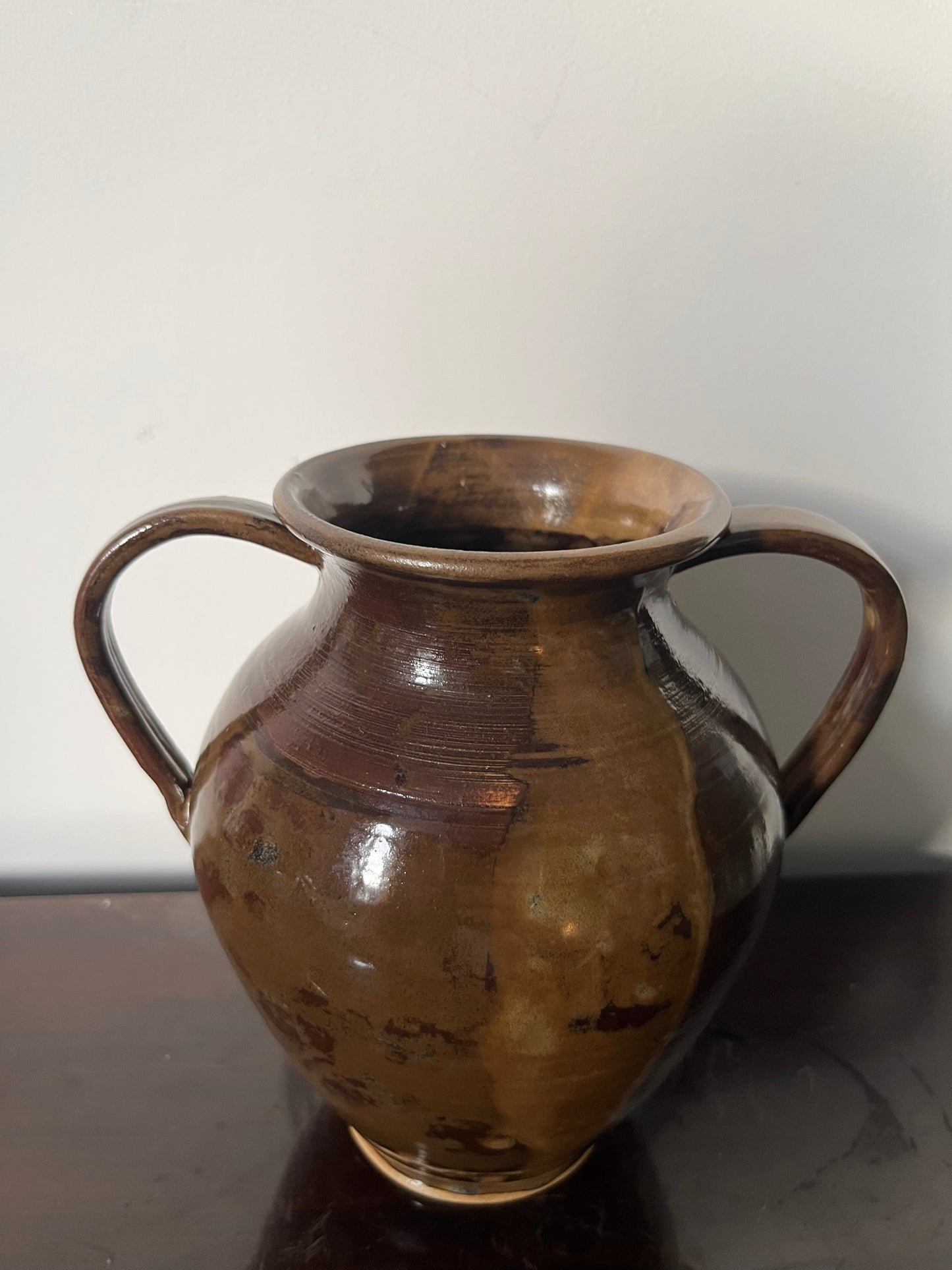 Amphora - Walnut